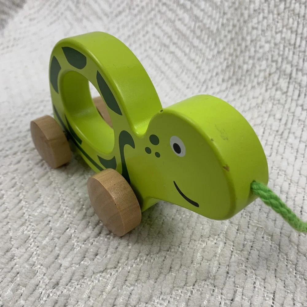 Hape Walk Along-Pull Along Wooden Turtle Toy‎ Rare HTF